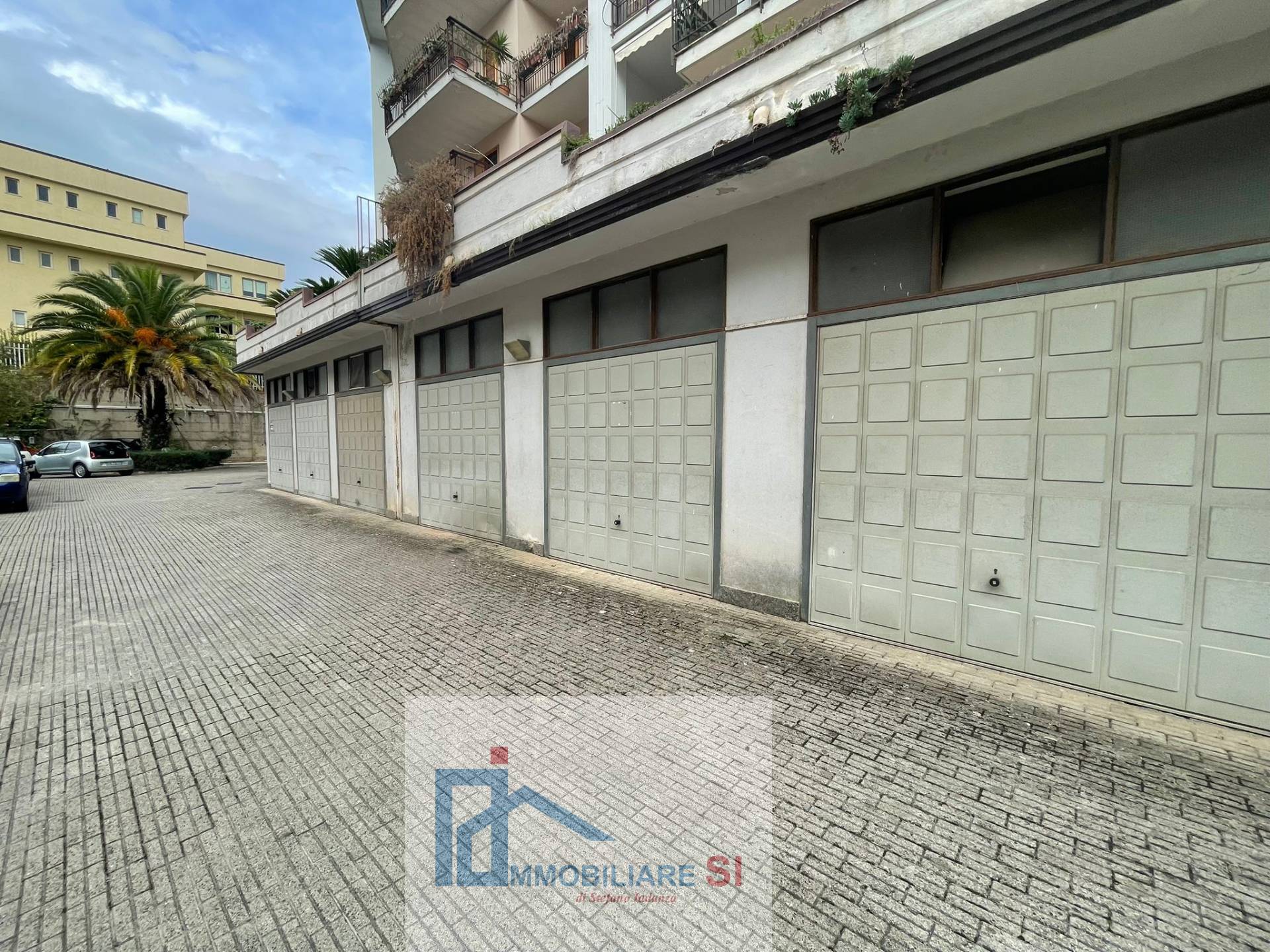 BOX / GARAGE in vendita a Benevento, Pacevecchia