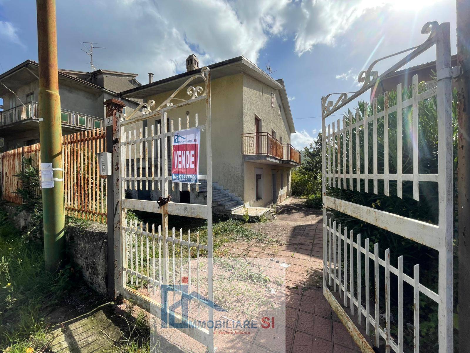 Casa singola in vendita a Sant'Angelo a Cupolo