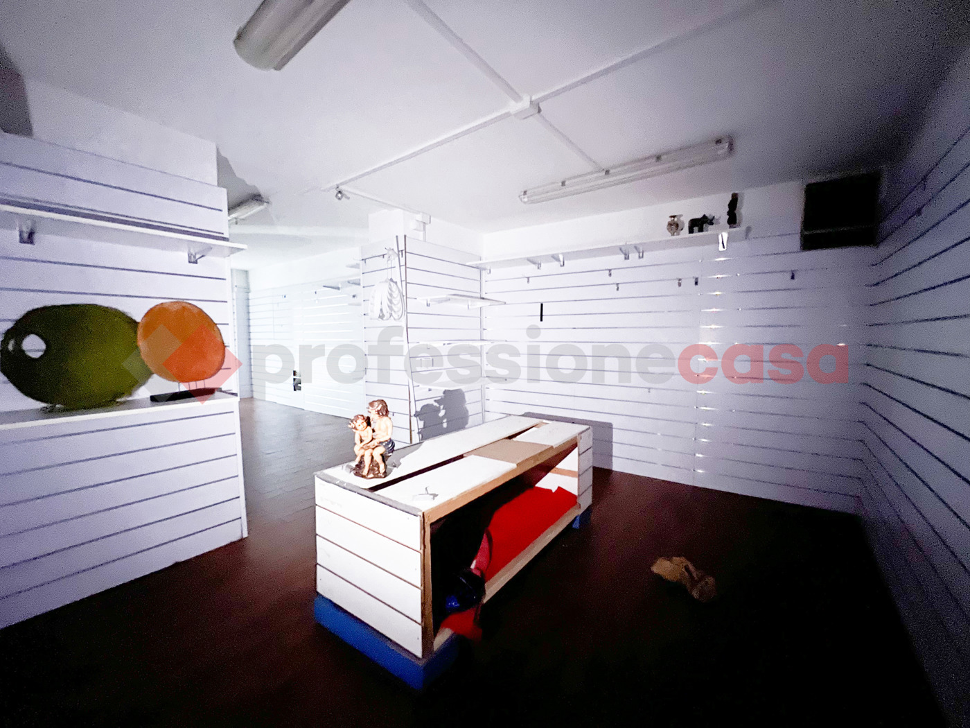 Negozio in affitto a Fiuggi