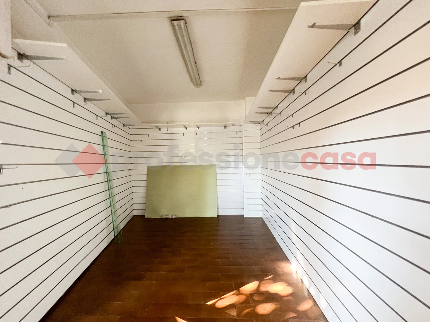 Negozio in affitto a Fiuggi