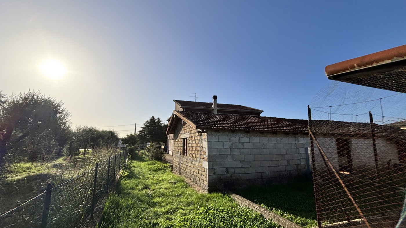 Casa indipendente in vendita a Alatri