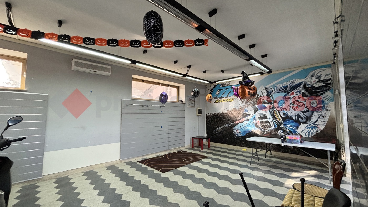 Negozio in affitto a Alatri