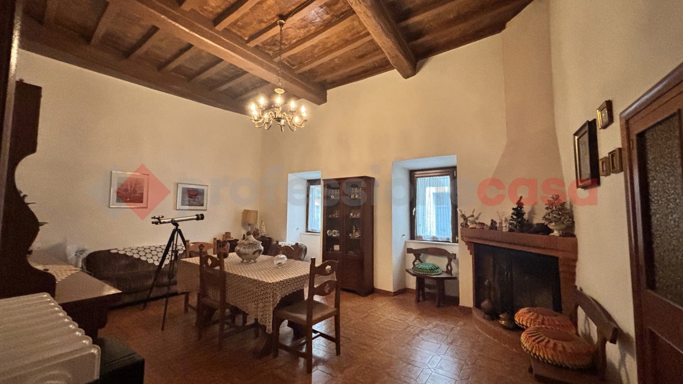 Appartamento in vendita a Torre Cajetani