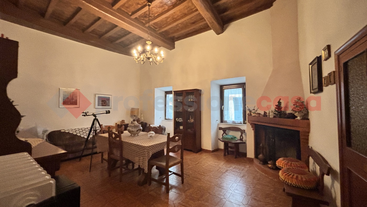 Appartamento in vendita a Torre Cajetani