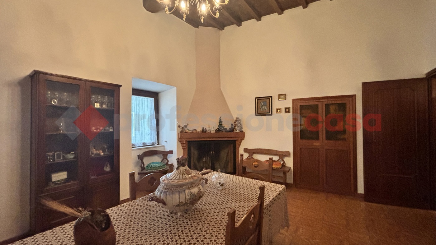 Appartamento in vendita a Torre Cajetani