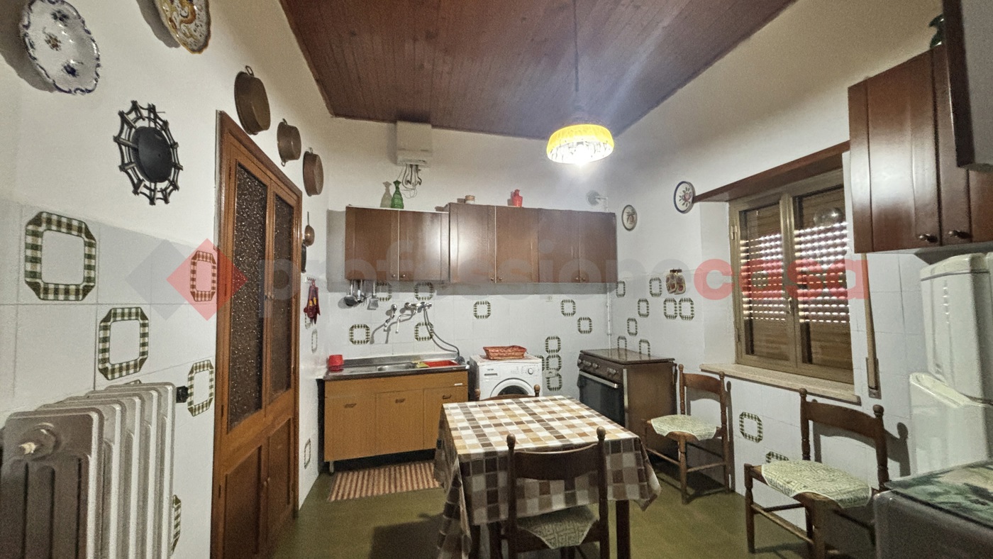 Appartamento in vendita a Torre Cajetani