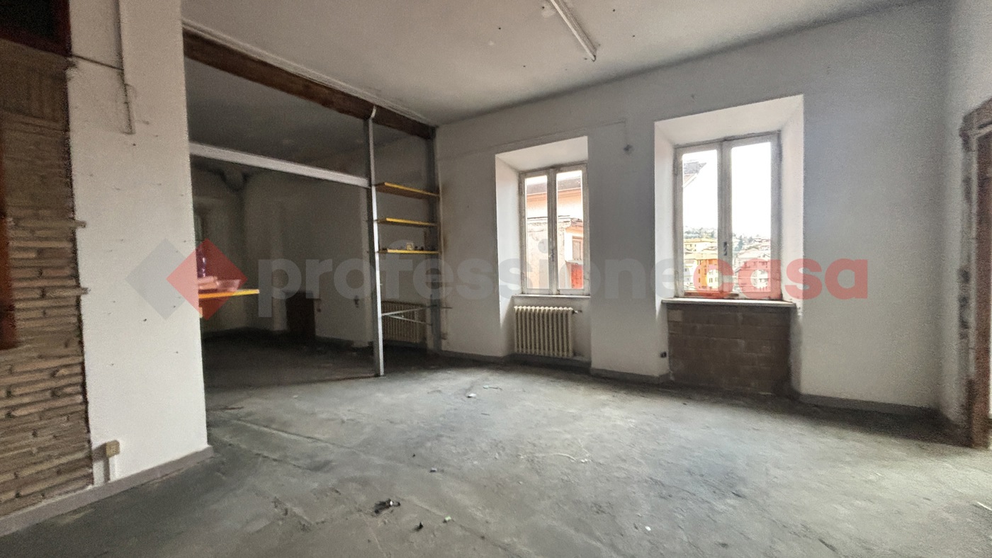 Quadrilocale da ristrutturare a Fiuggi