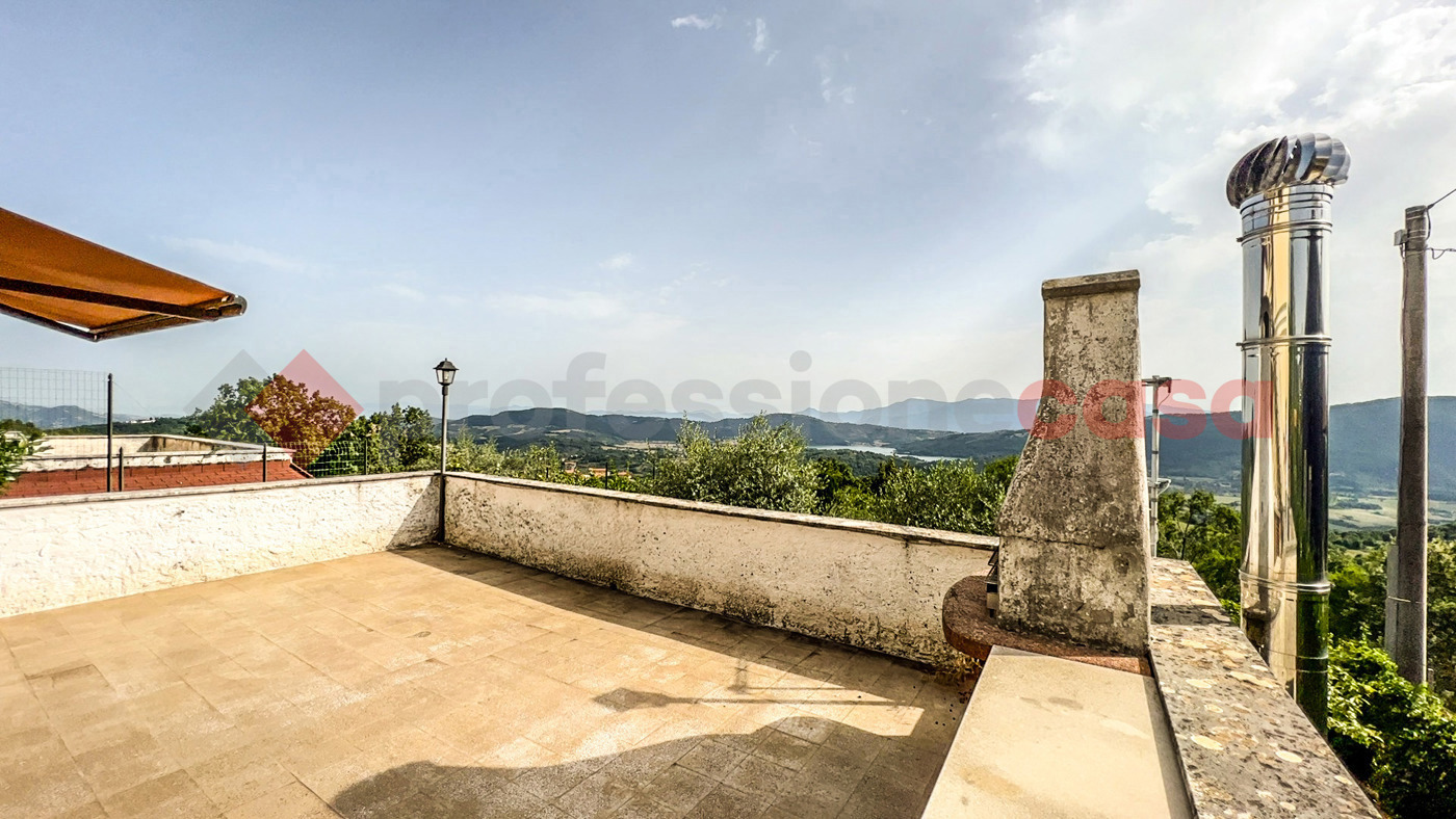 Villa in vendita a Torre Cajetani