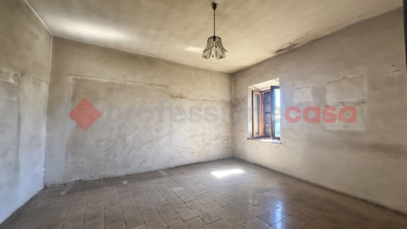 Casa indipendente in vendita a Torre Cajetani