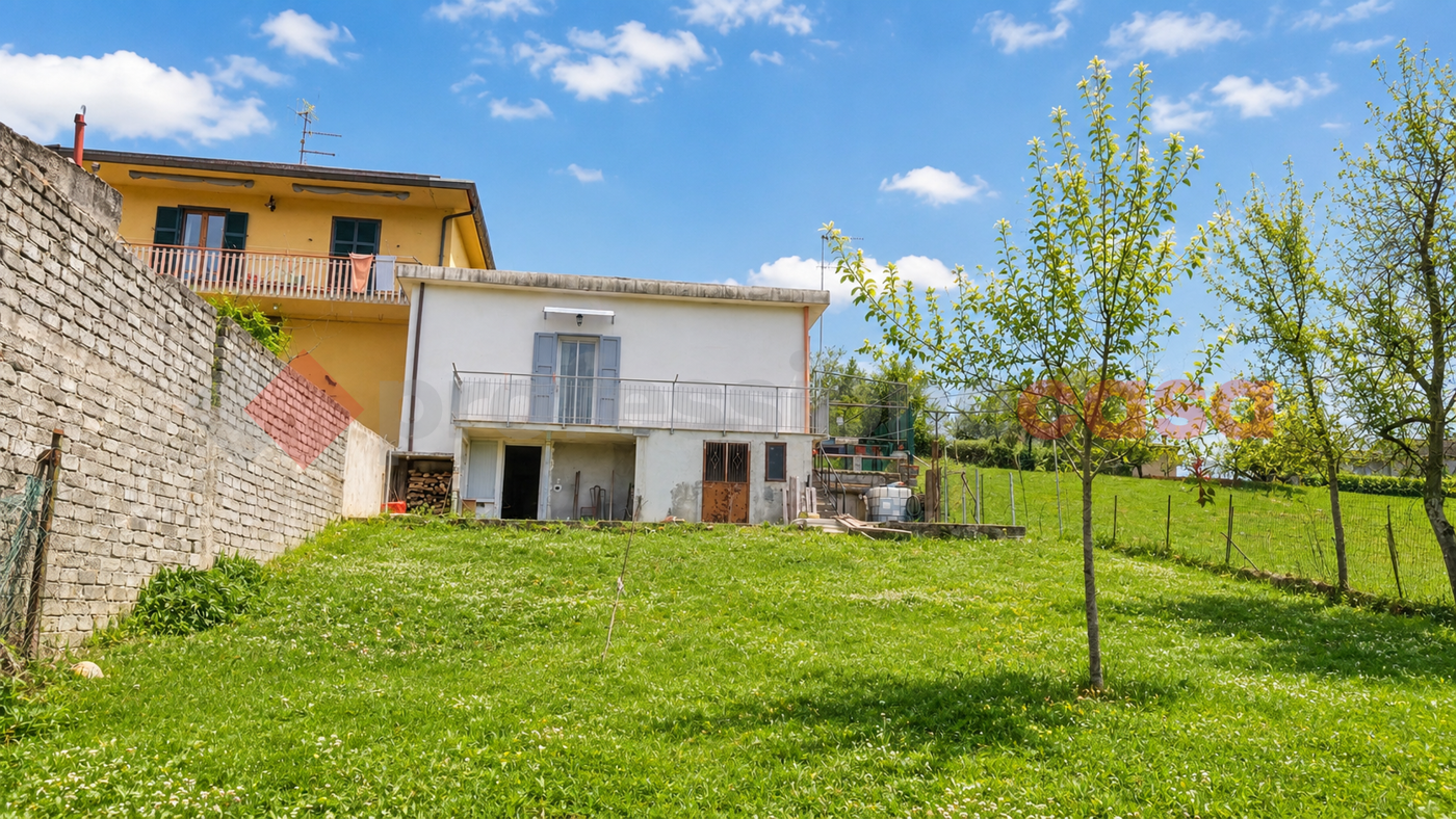 Villa in vendita a Trivigliano