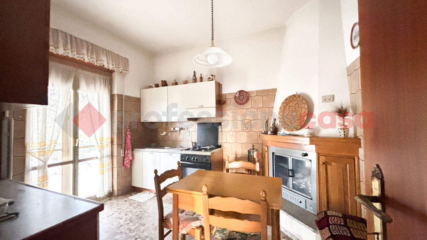 Appartamento in vendita a Torre Cajetani
