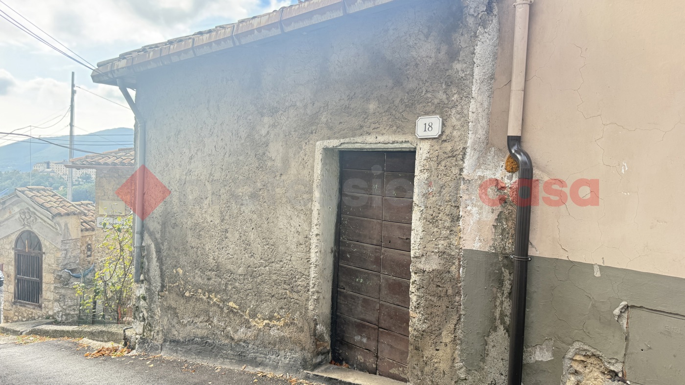 Casa indipendente da ristrutturare a Fiuggi