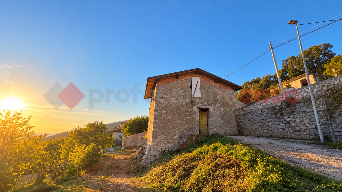 Rustico in vendita a Ferentino