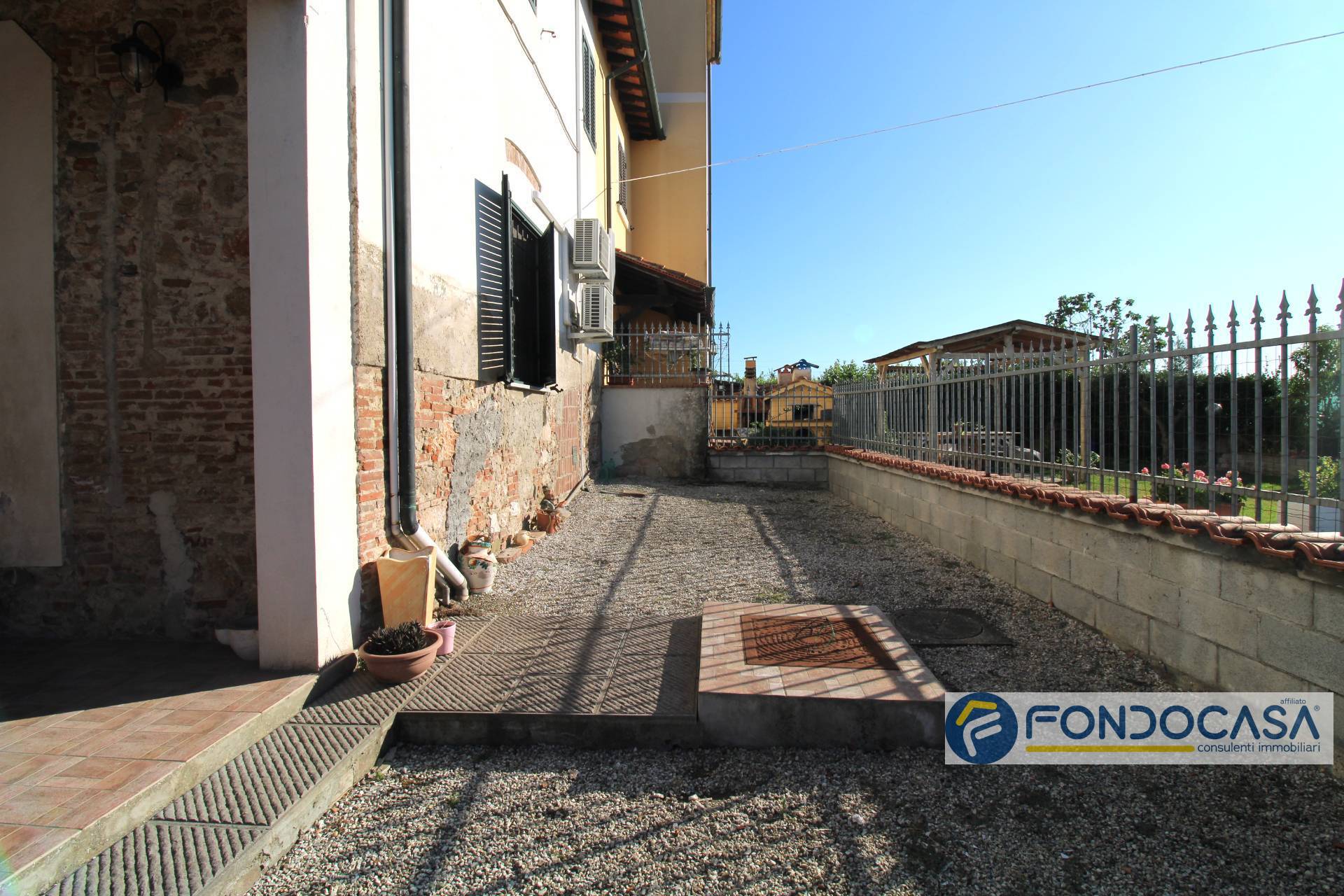 Casa indipendente in vendita a Santa Maria a Monte, San Donato