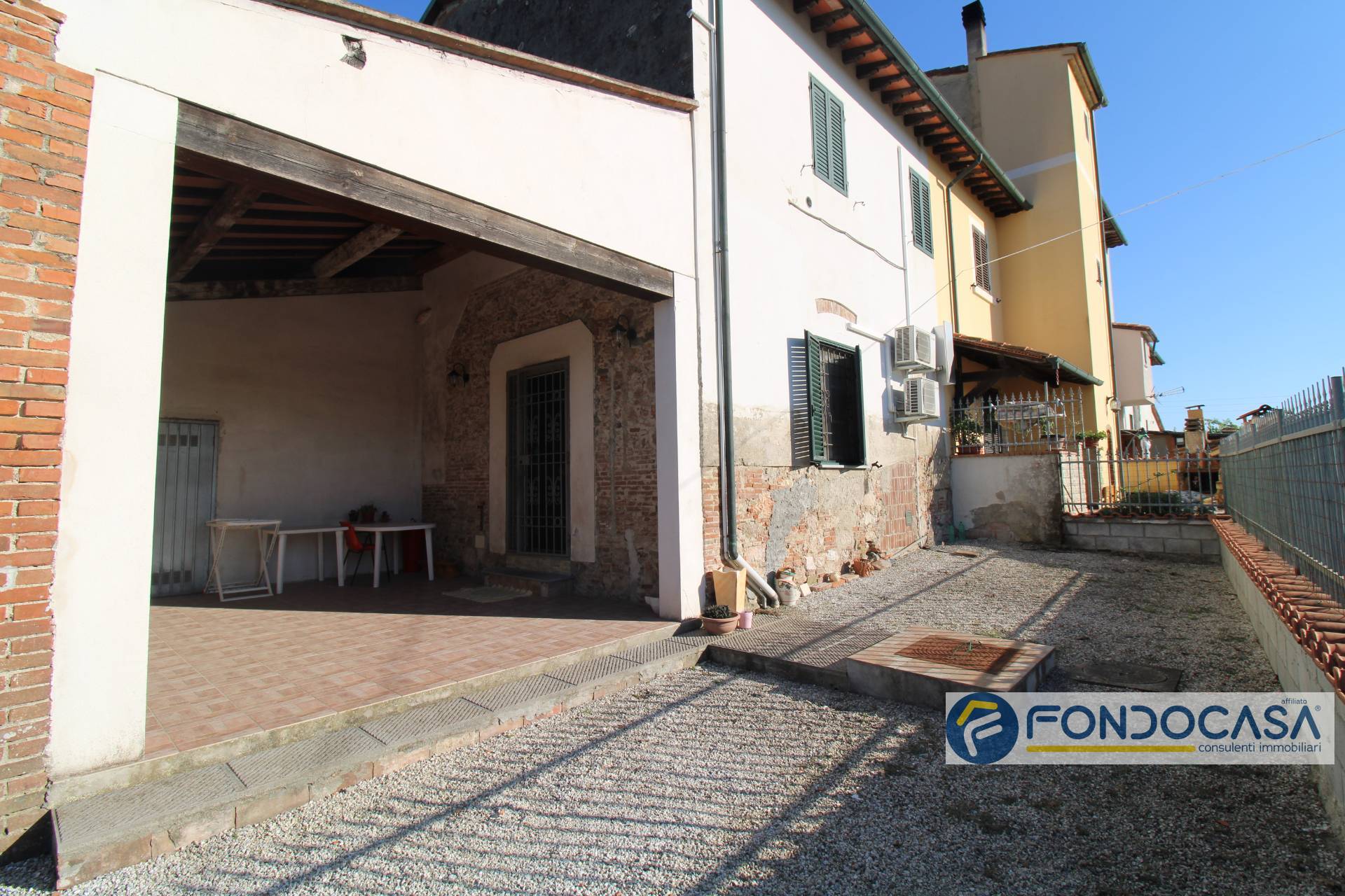 Casa indipendente in vendita a Santa Maria a Monte, San Donato