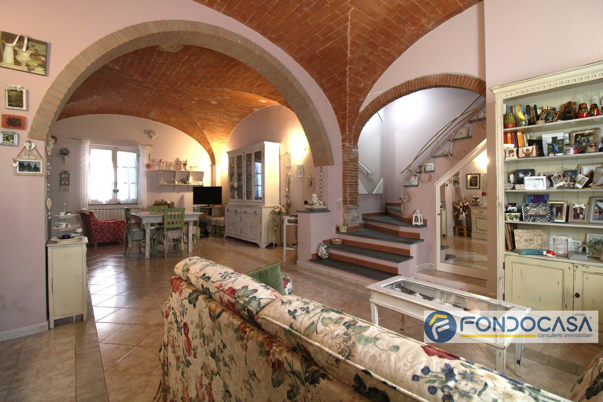 Casa indipendente in vendita a Santa Maria a Monte, San Donato