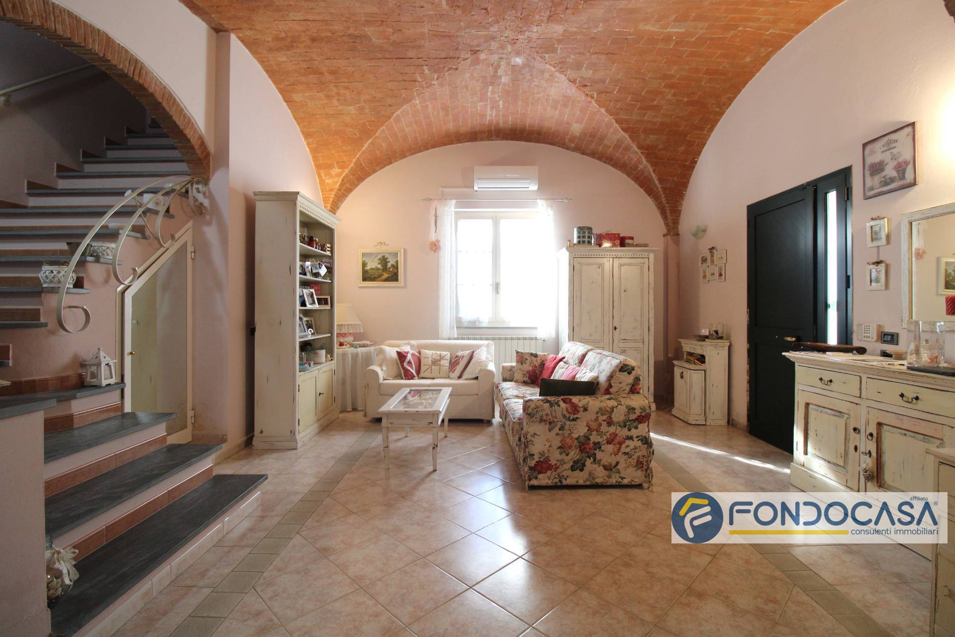 Casa indipendente in vendita a Santa Maria a Monte, San Donato