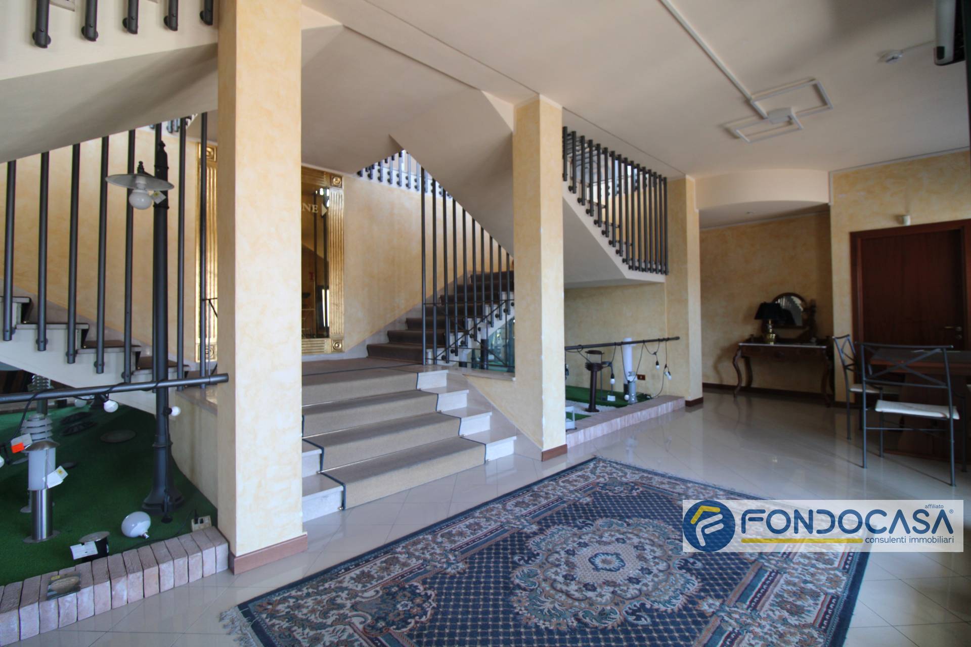 Centro commerciale in vendita a Calcinaia