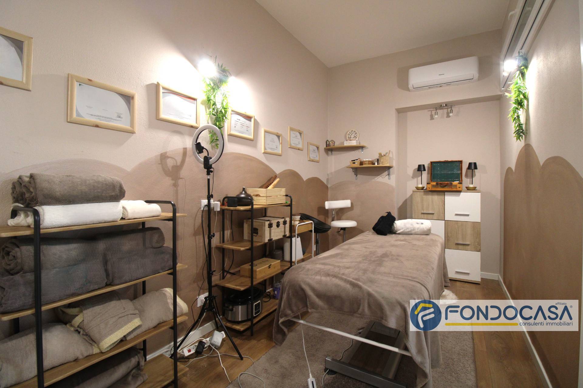 Locale commerciale in vendita a Ponsacco