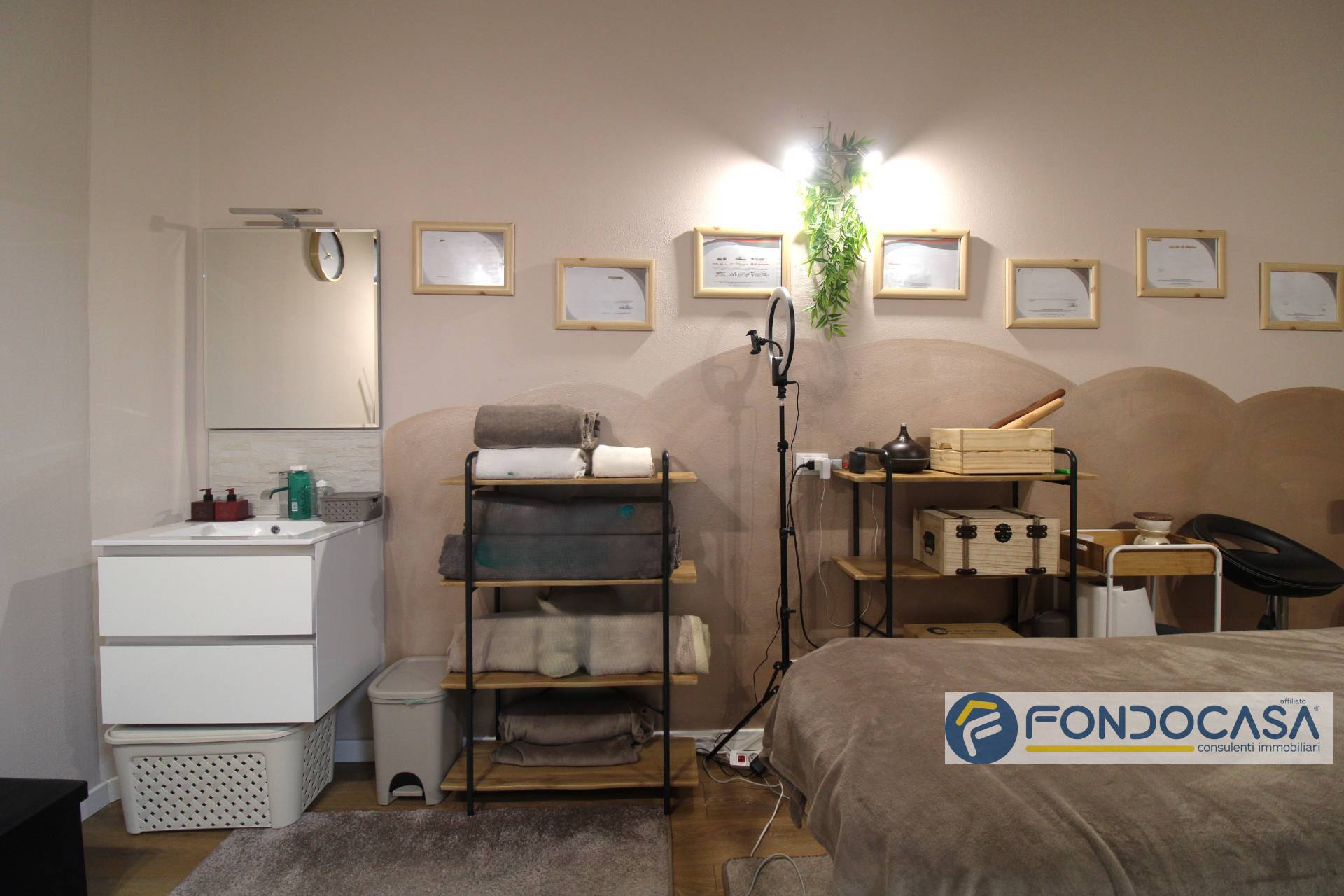 Locale commerciale in vendita a Ponsacco