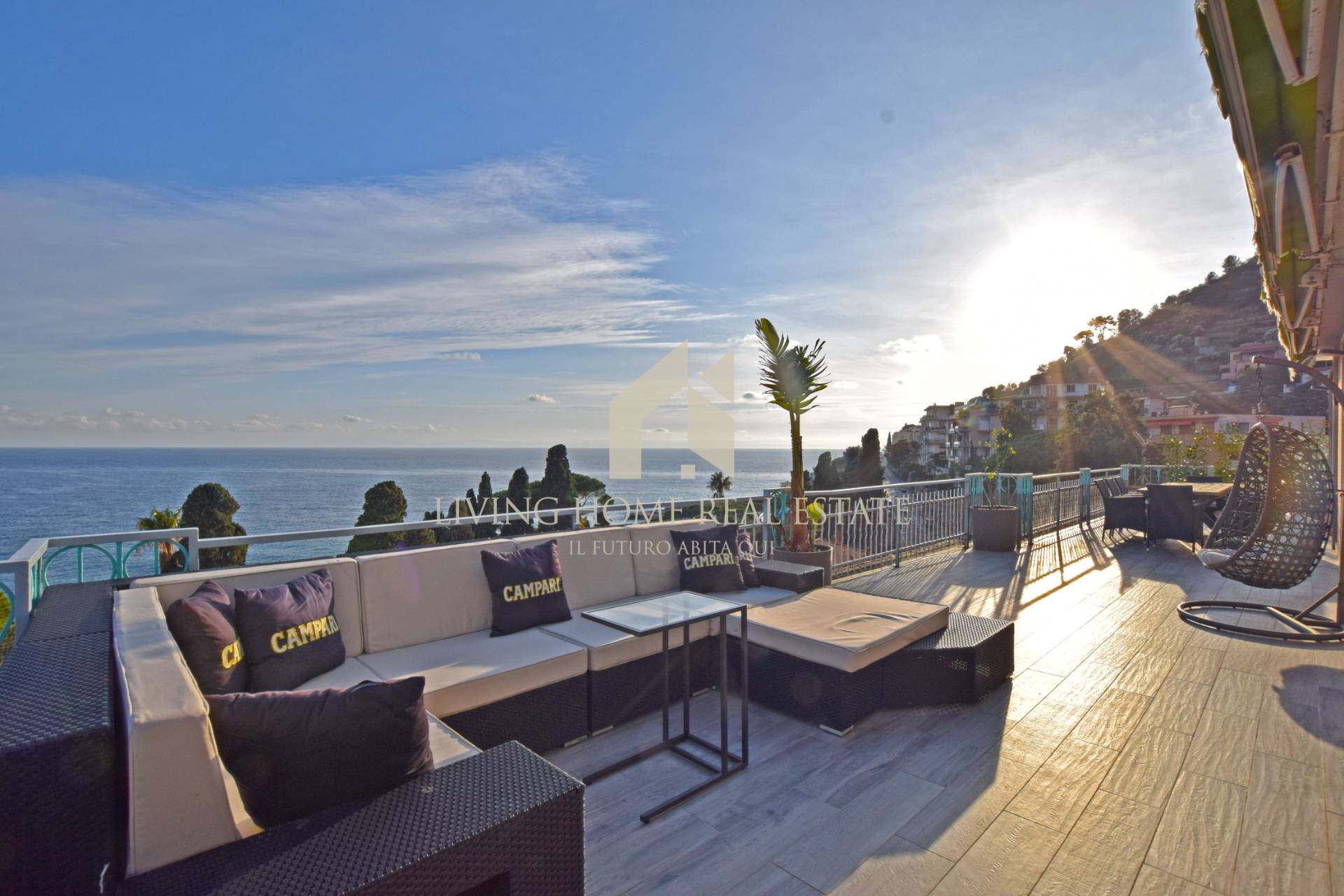 Appartamento in vendita a Sanremo, Capo Nero