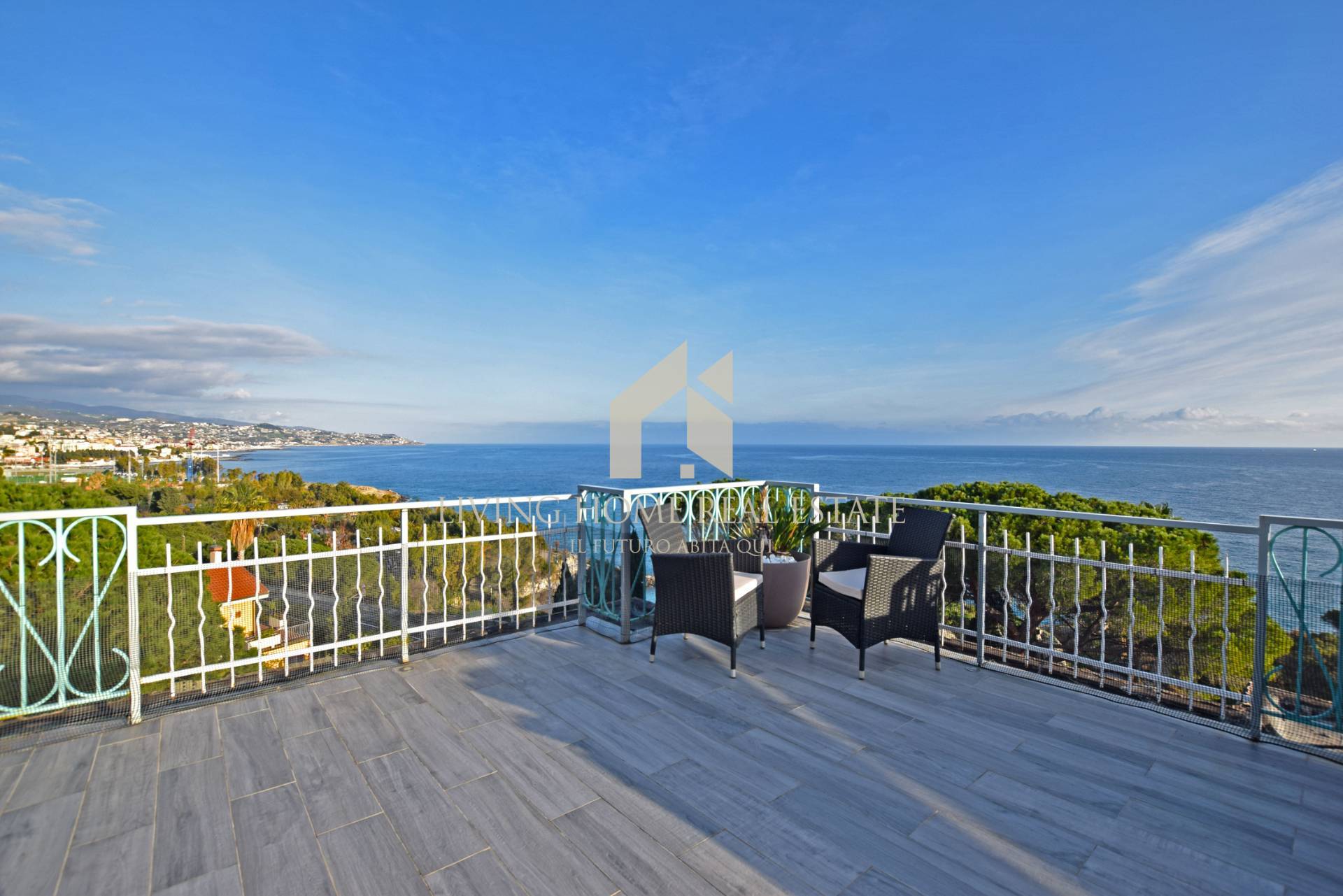 Appartamento in vendita a Sanremo, Capo Nero