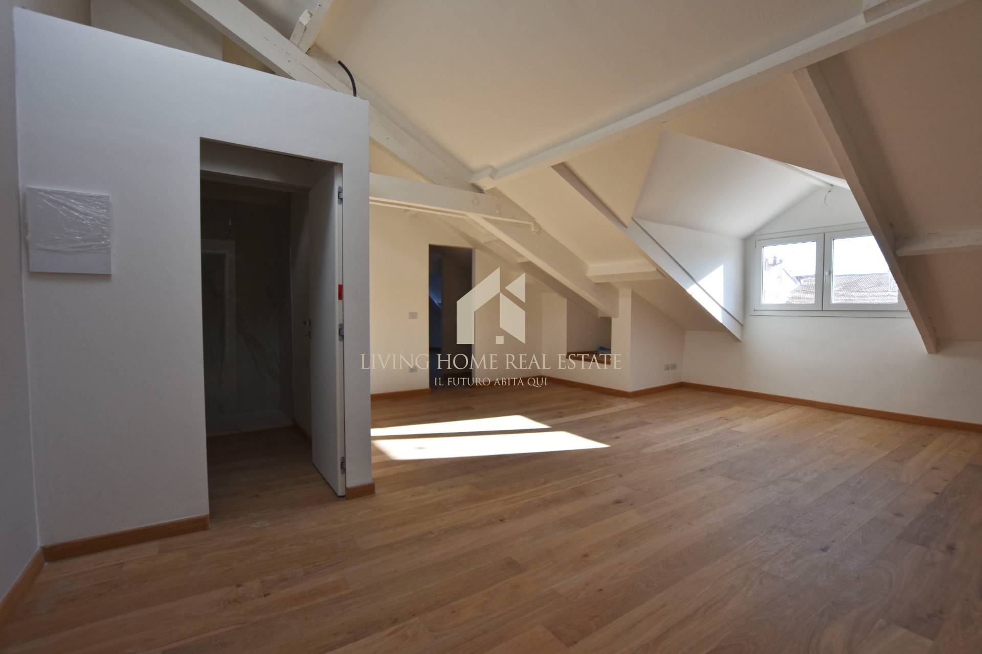 Mansarda in vendita a Sanremo, Centro - Marina