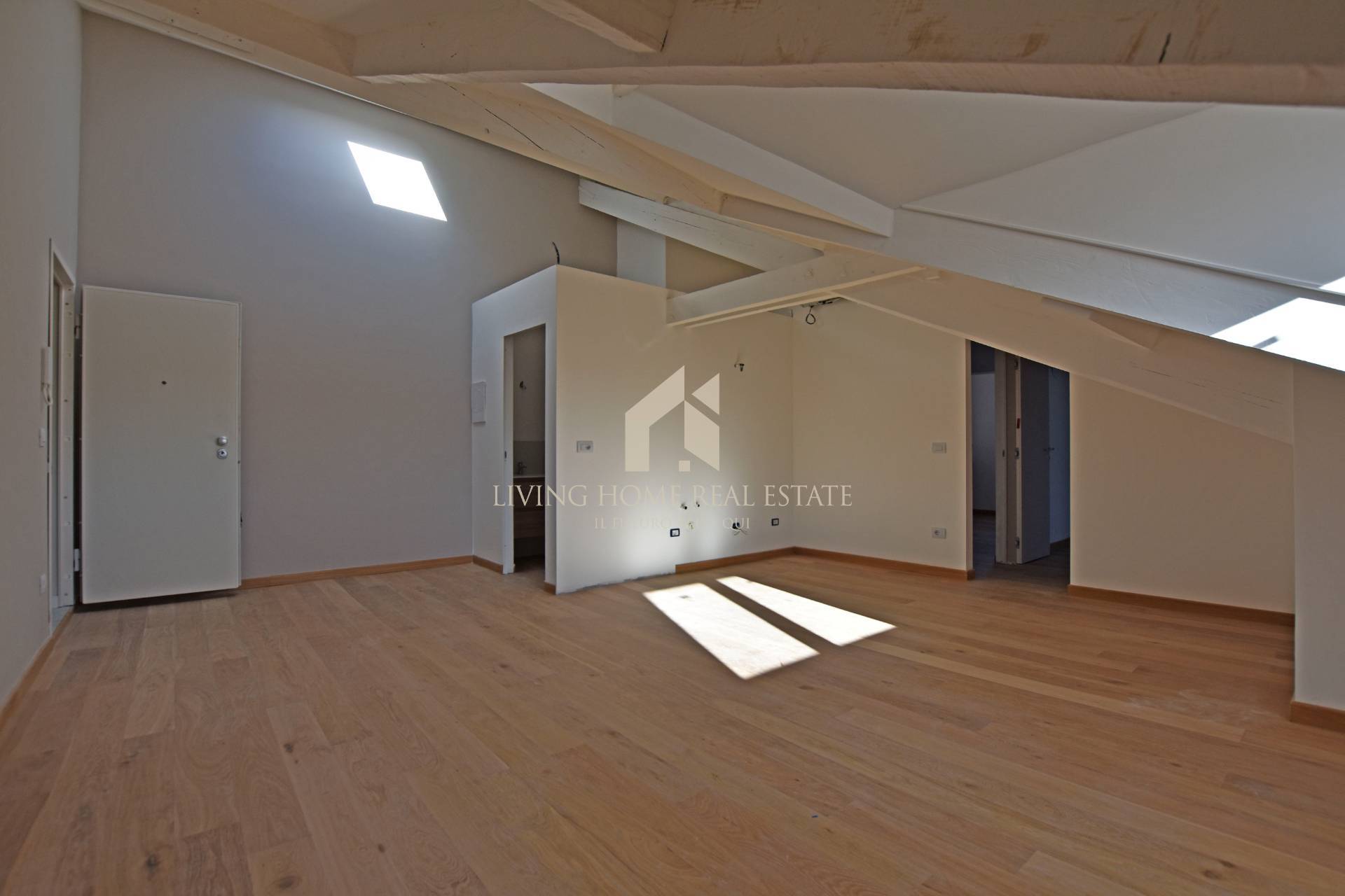 Mansarda in vendita a Sanremo, Centro - Marina