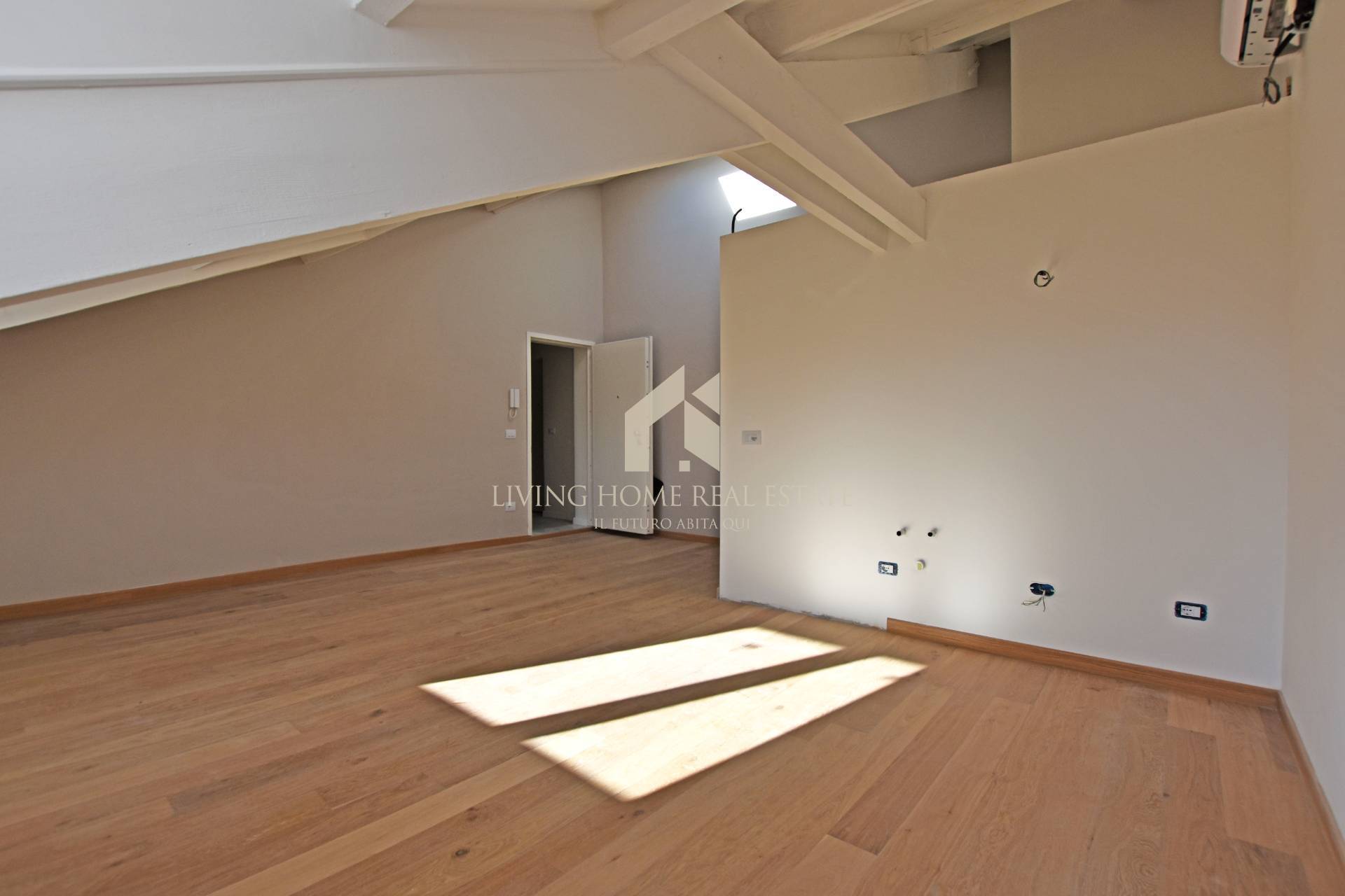 Mansarda in vendita a Sanremo, Centro - Marina