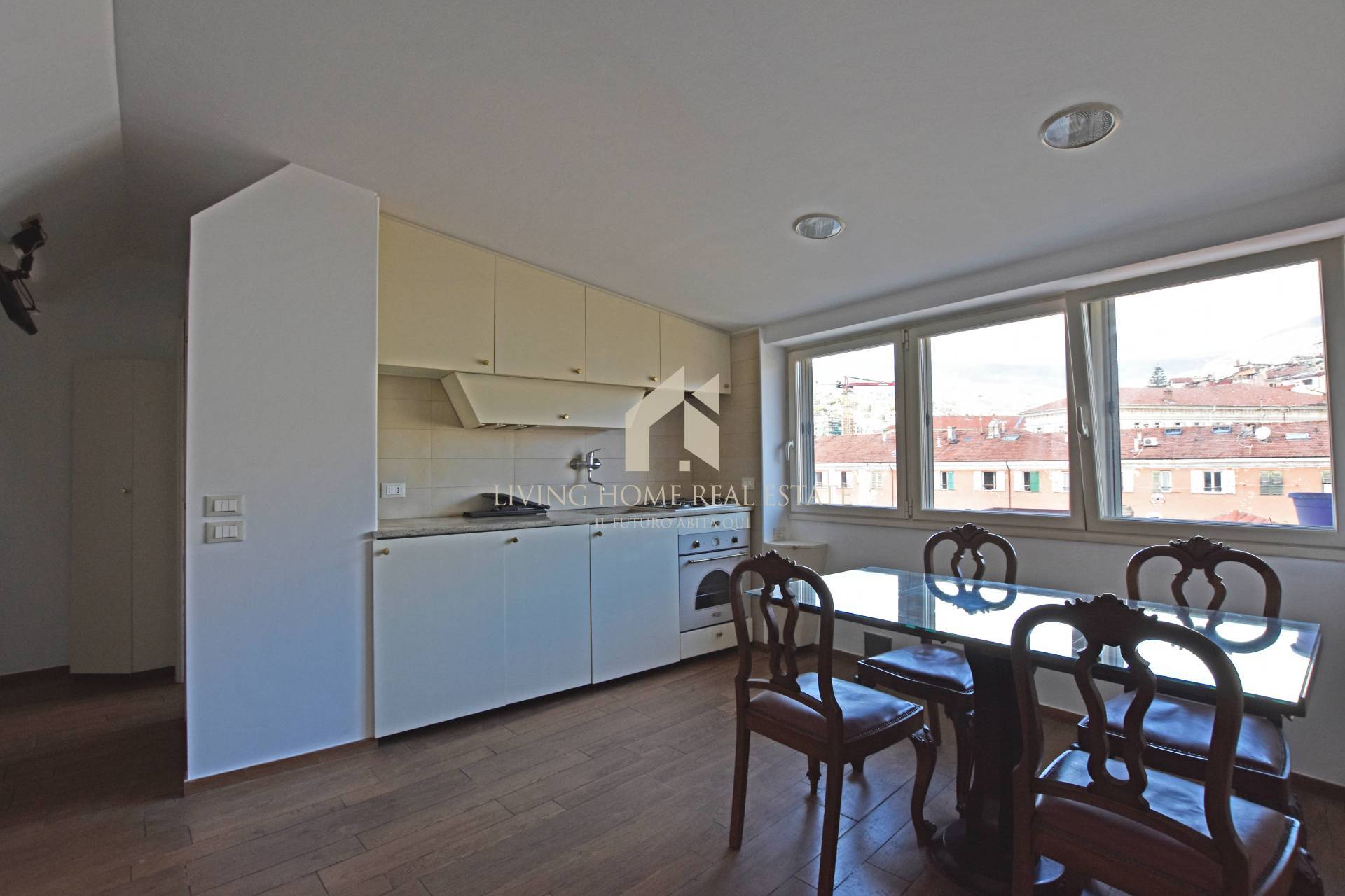 Appartamento in vendita a Sanremo, Centro - Marina