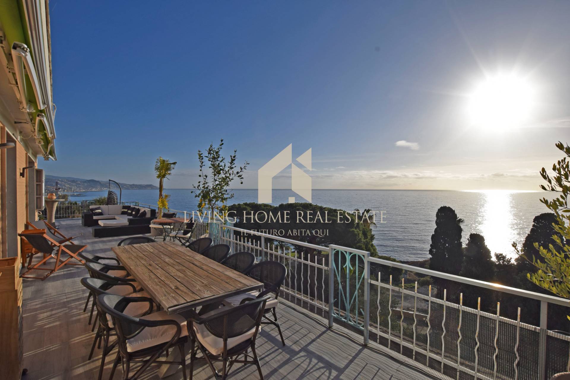 Appartamento in vendita a Sanremo, Capo Nero