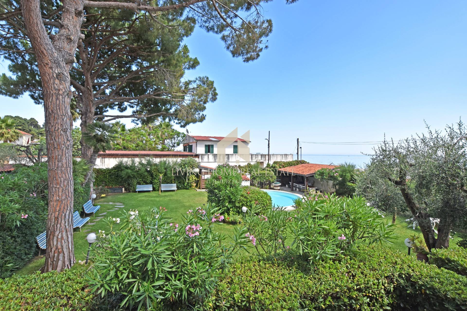 Appartamento in vendita a Sanremo, Foce