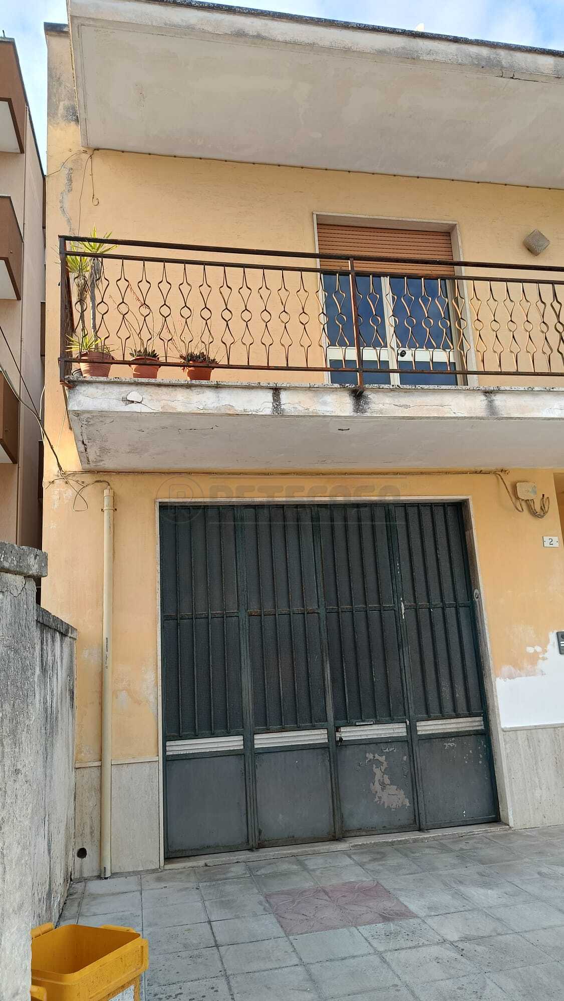 Casa indipendente con giardino in via papa giovanni xxiii 2, Cursi