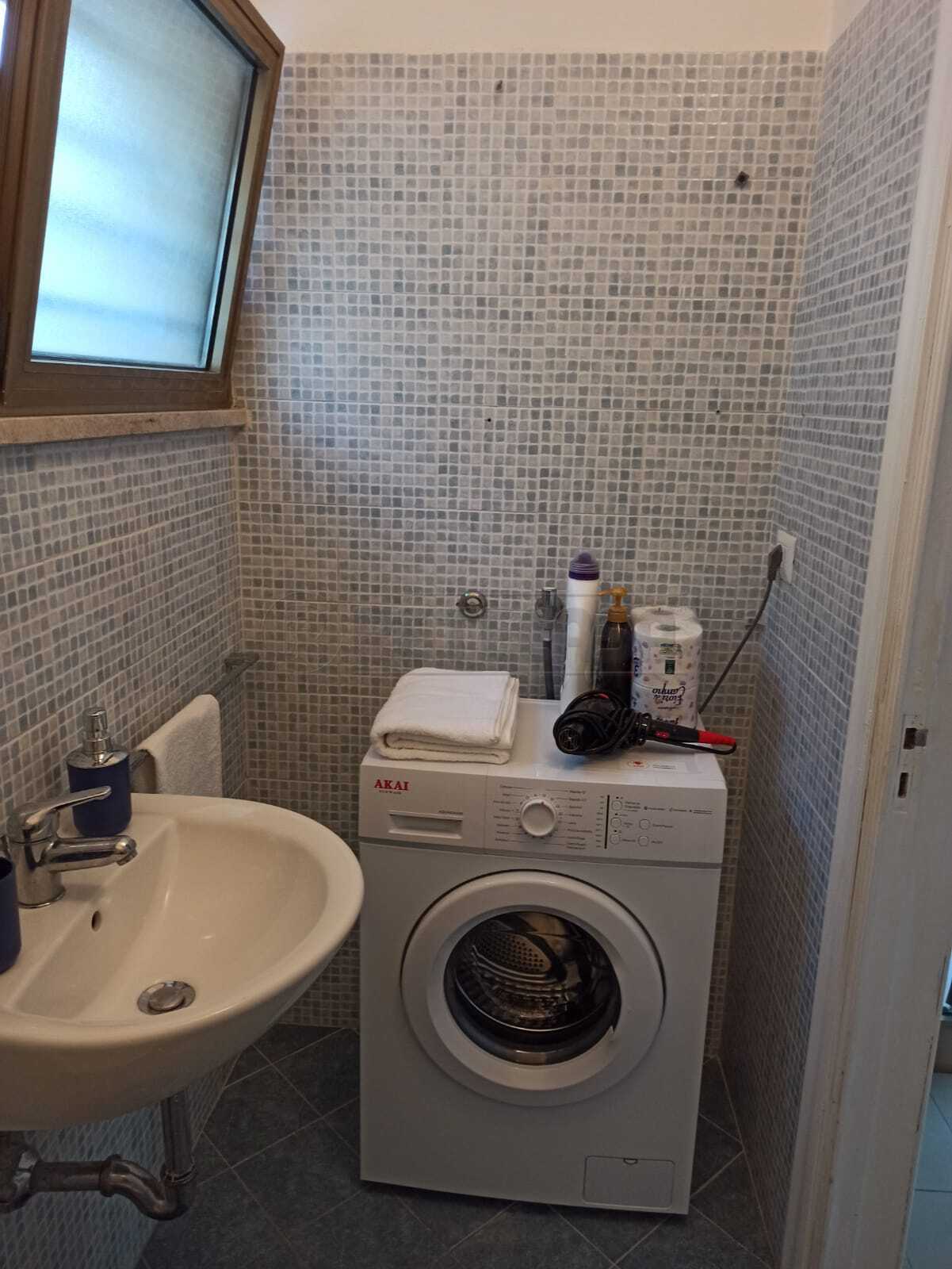 Bilocale ristrutturato in via iv novembre 35, Castrignano de' Greci