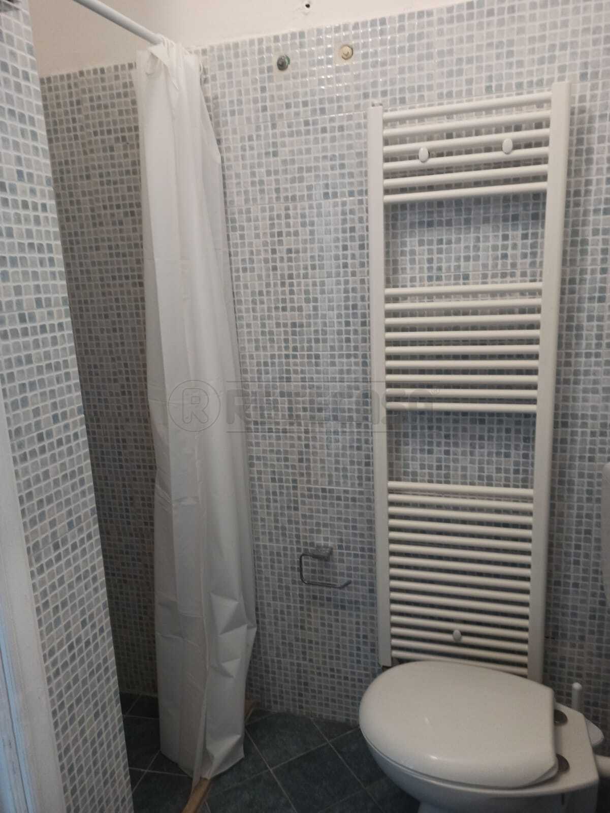 Bilocale ristrutturato in via iv novembre 35, Castrignano de' Greci