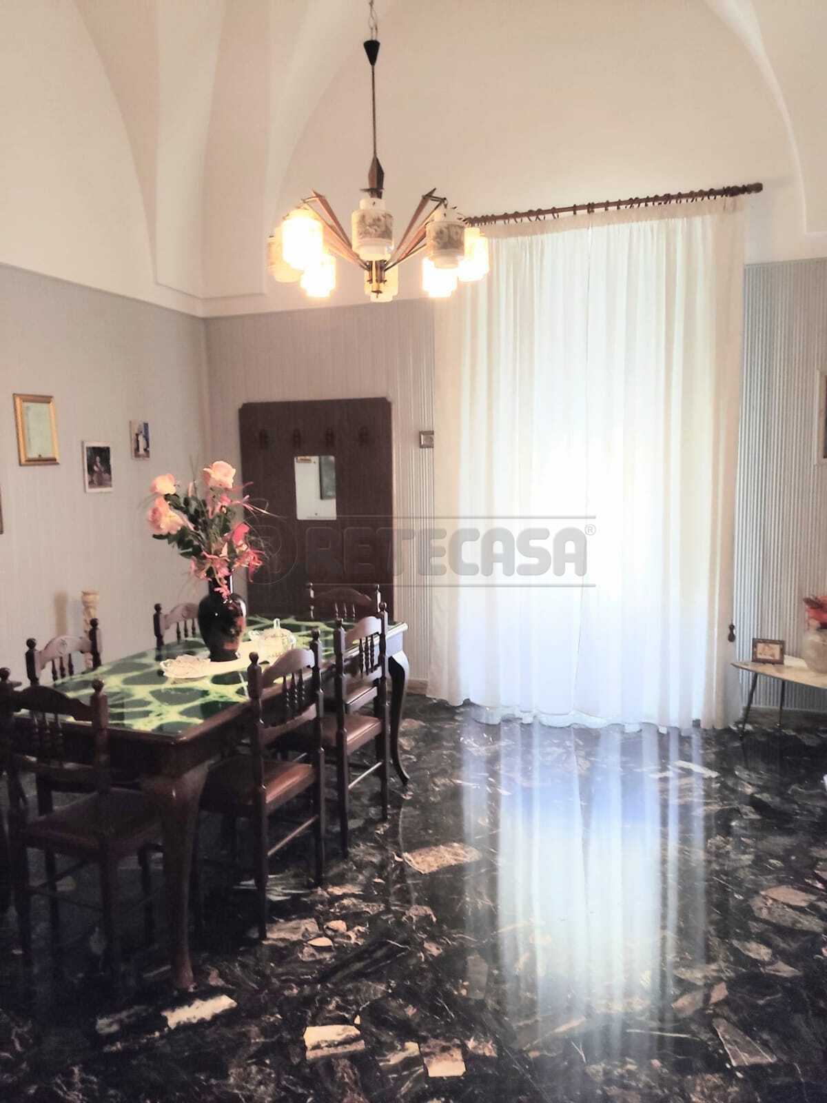 Casa indipendente da ristrutturare in via melpignano 91, Cursi