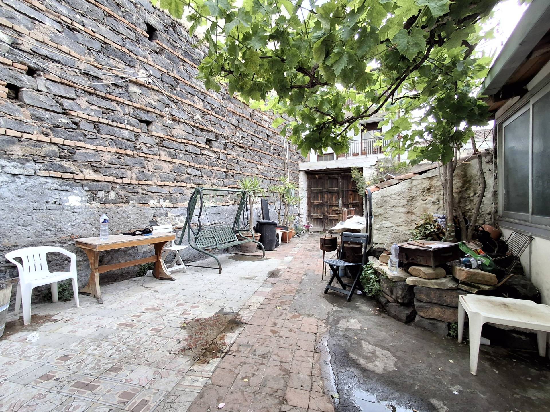 Casa singola in vendita a Catania, Via Leucatia - via del Bosco