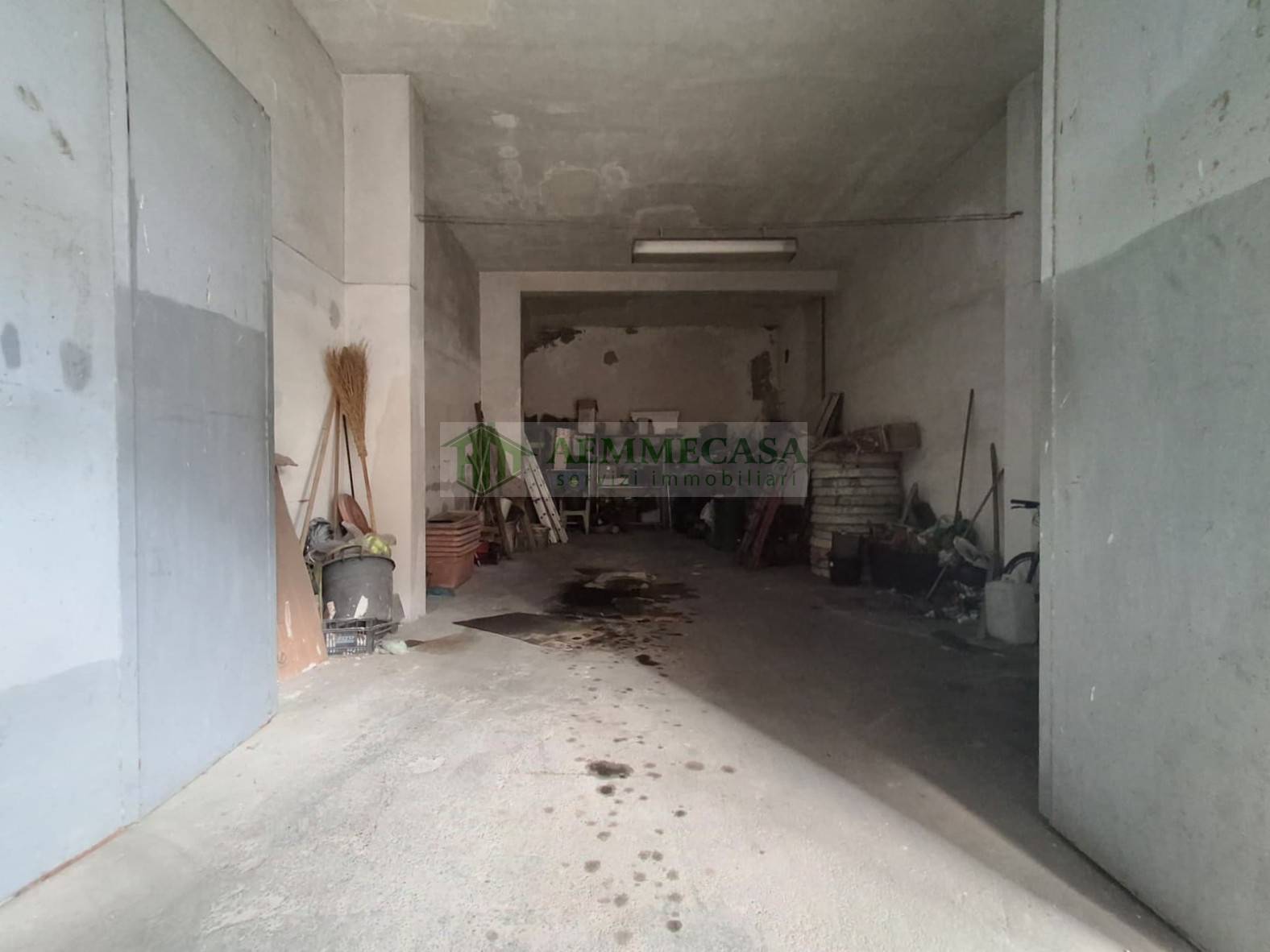 Box o garage in vendita a Catania, Via Leucatia - via del Bosco