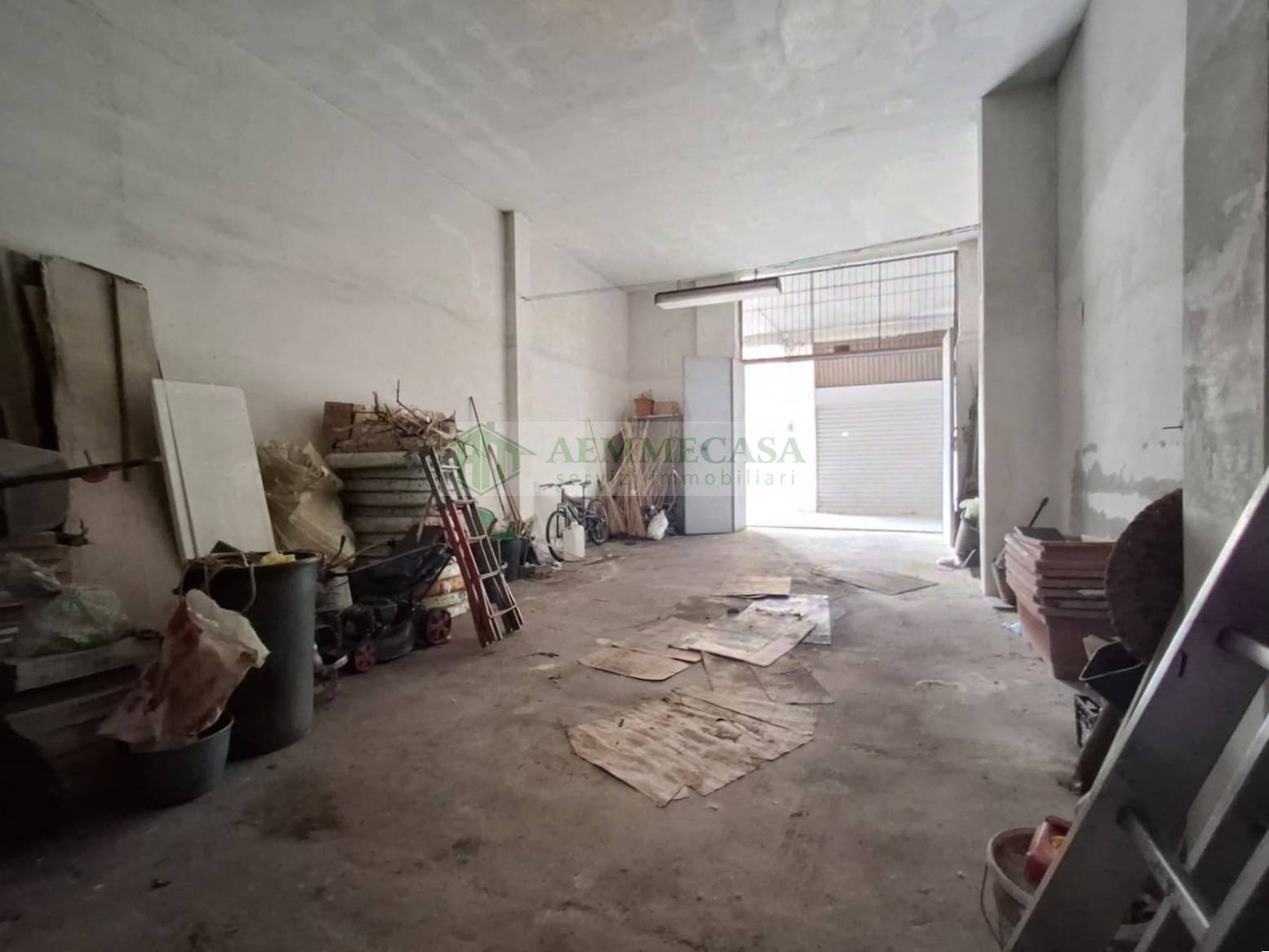 Box o garage in vendita a Catania, Via Leucatia - via del Bosco