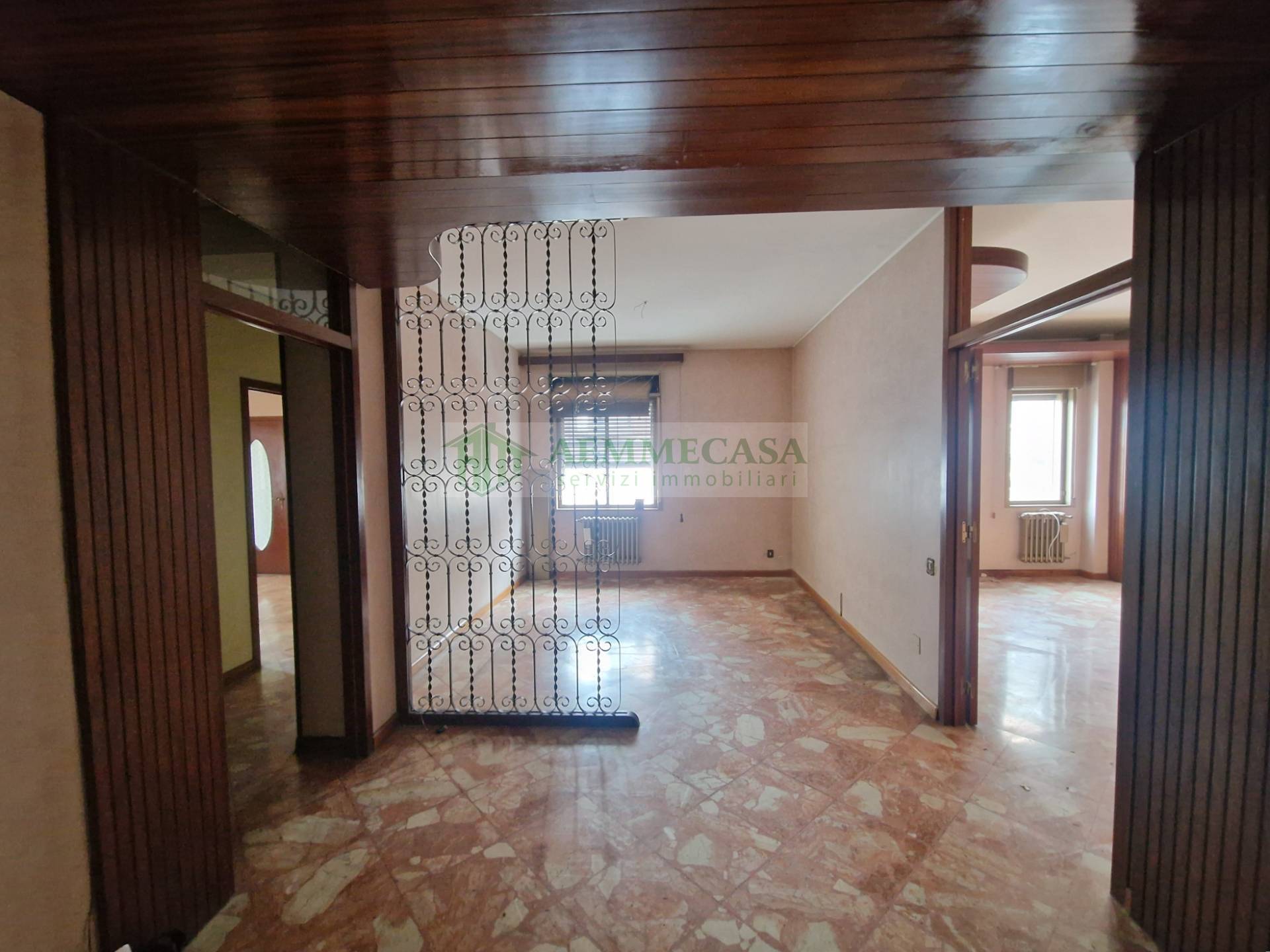 Appartamento in vendita a Catania, Sanzio-Gioeni