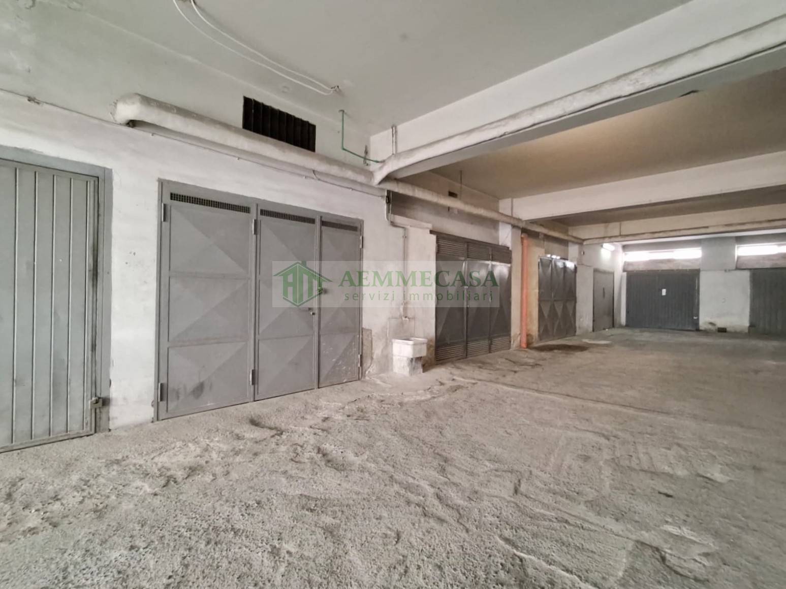 Box o garage in vendita a Sant'Agata li Battiati