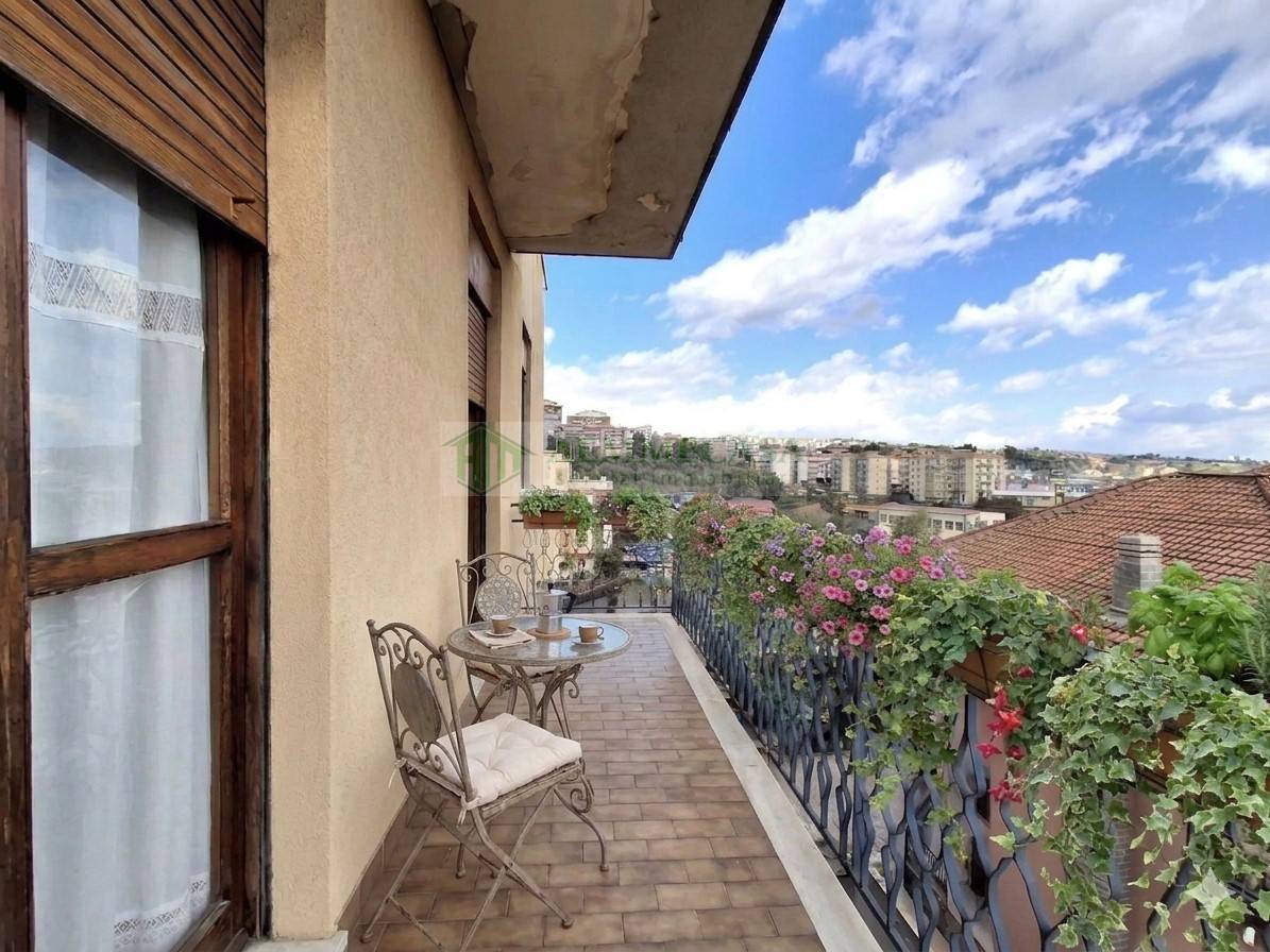 Appartamento in vendita a Gravina di Catania, Fasano / Rasula Alta