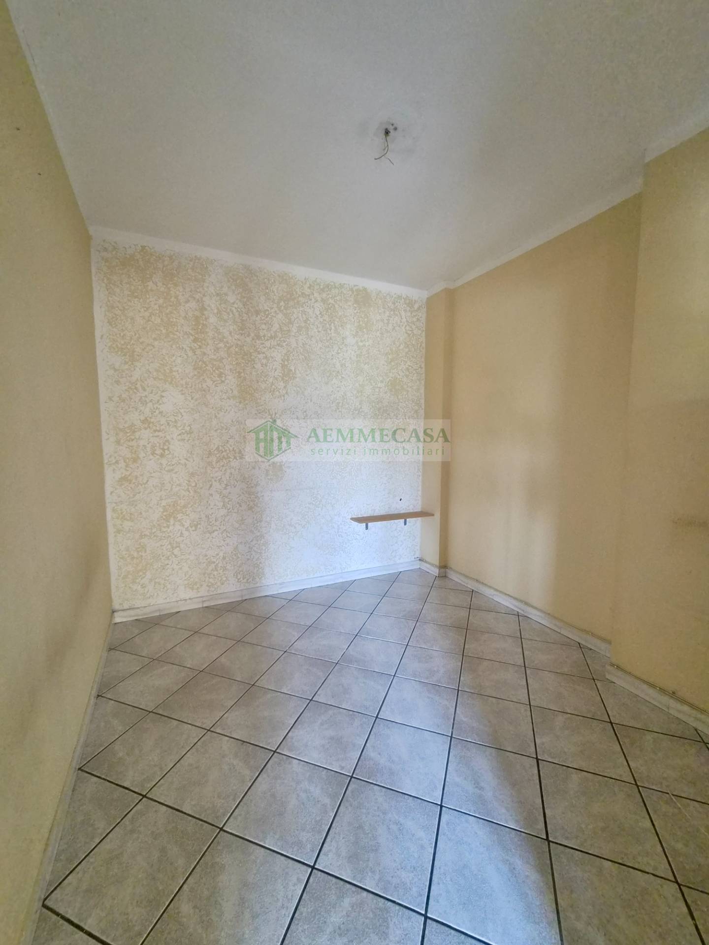 Appartamento con terrazzo a livello in vendita a Catania, Via Leucatia - via del Bosco
