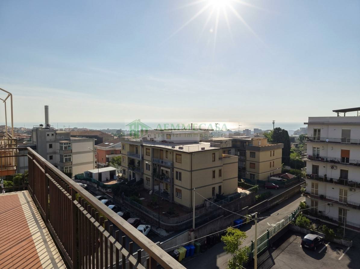 Appartamento in affitto a Catania, Via Leucatia - via del Bosco