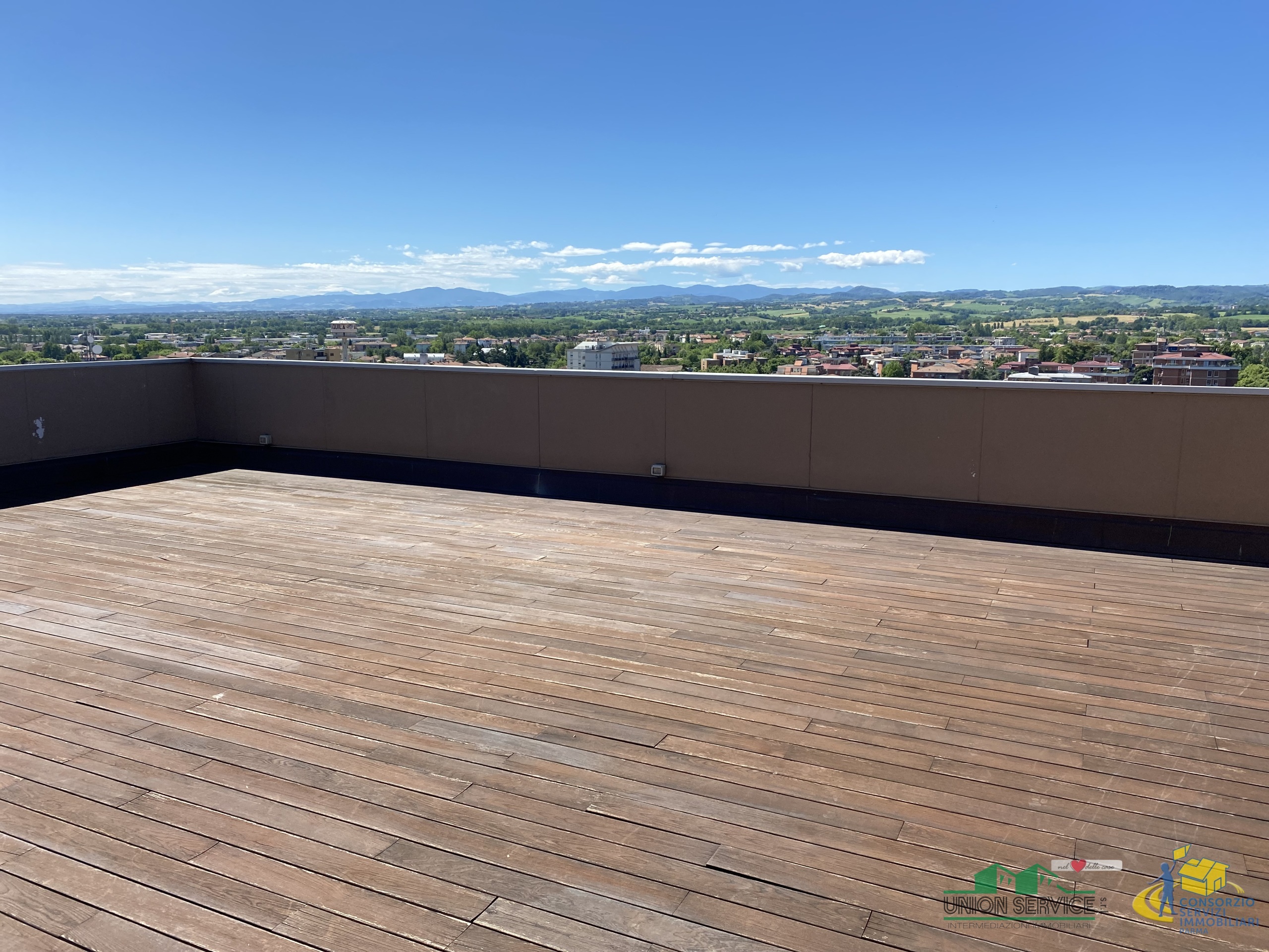 Attico con terrazzi a Fidenza