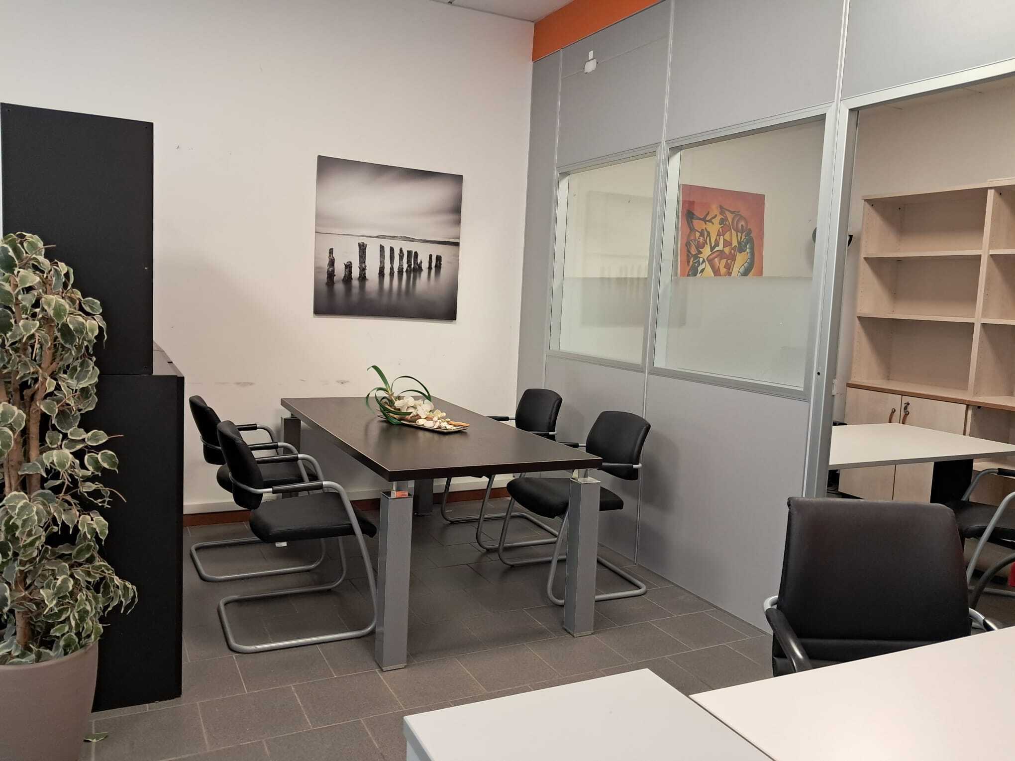 Locale commerciale in affitto in strada giardinetto 6, Collecchio