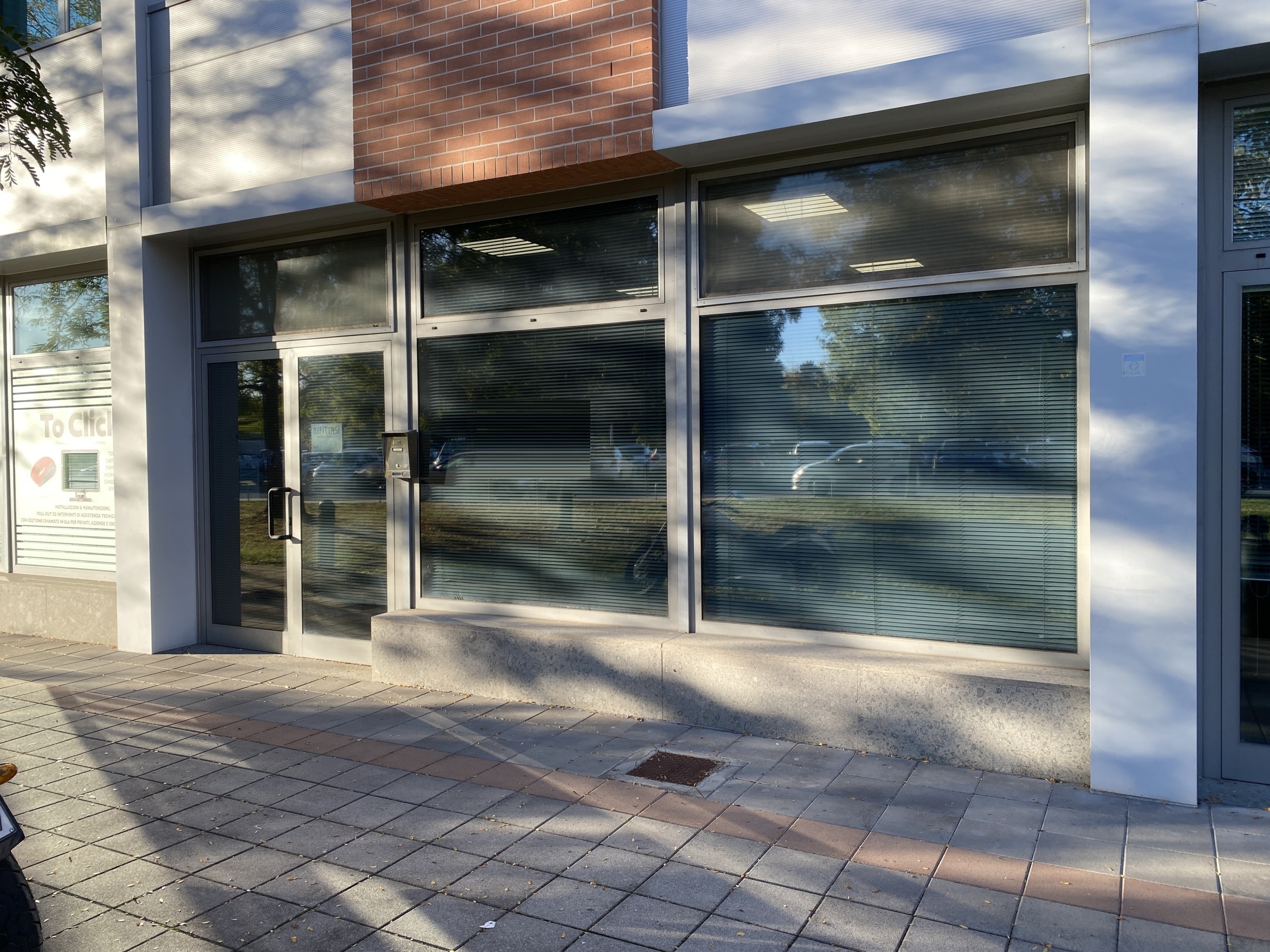 Locale commerciale in affitto in strada giardinetto 6, Collecchio