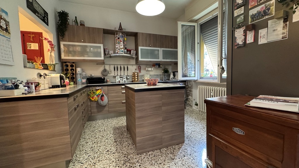 Appartamento con giardino in via giacomo leopardi, Collecchio