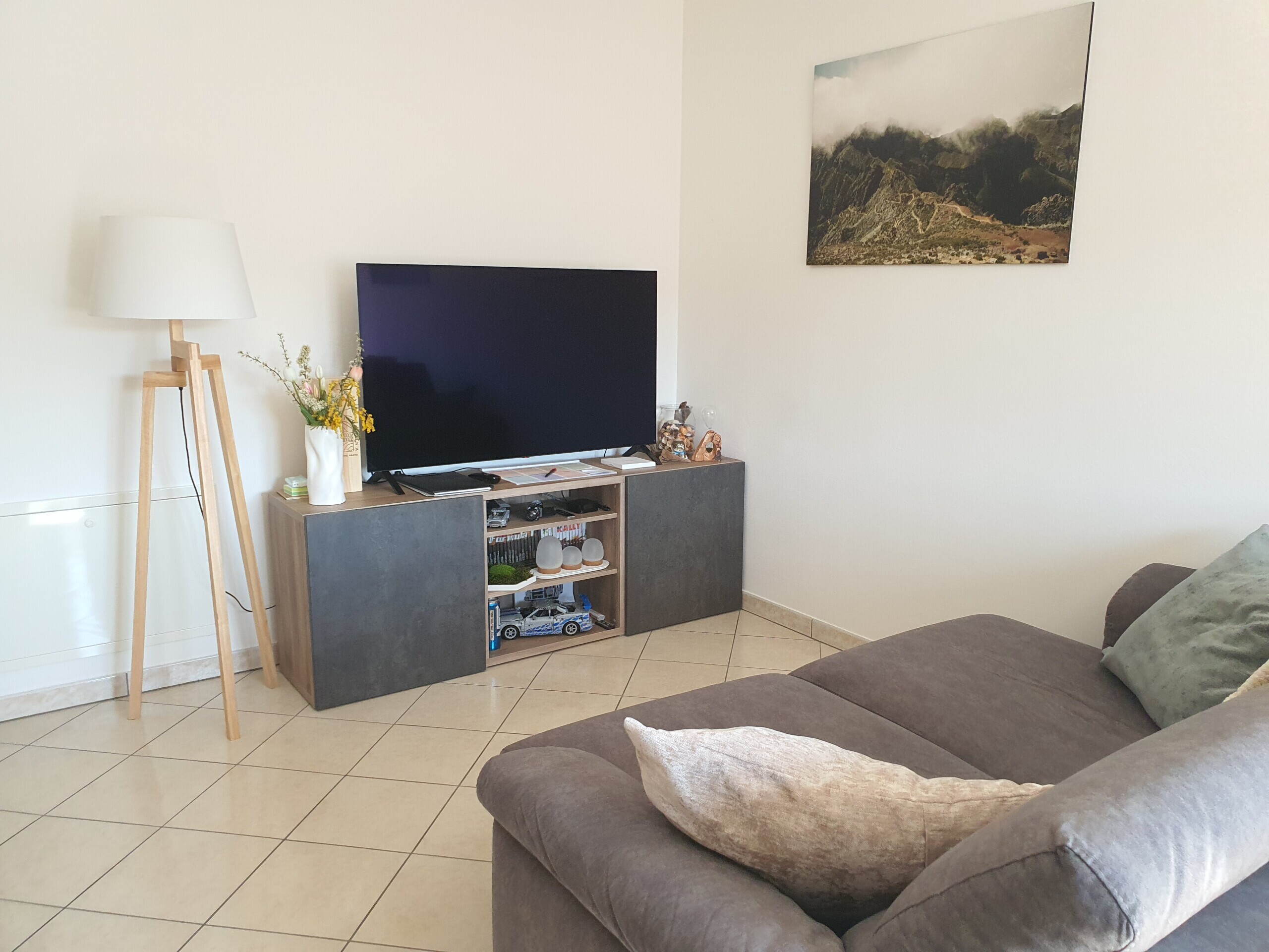 Trilocale con box in via don milani 11, Medesano