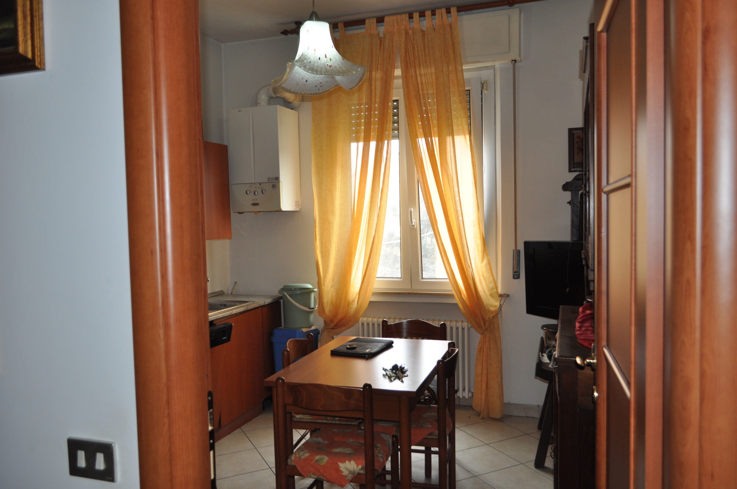 Trilocale in vendita in via volturno 9, Parma